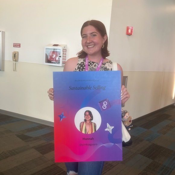 Meet your Posher, Hannah - Picture 2 of 8